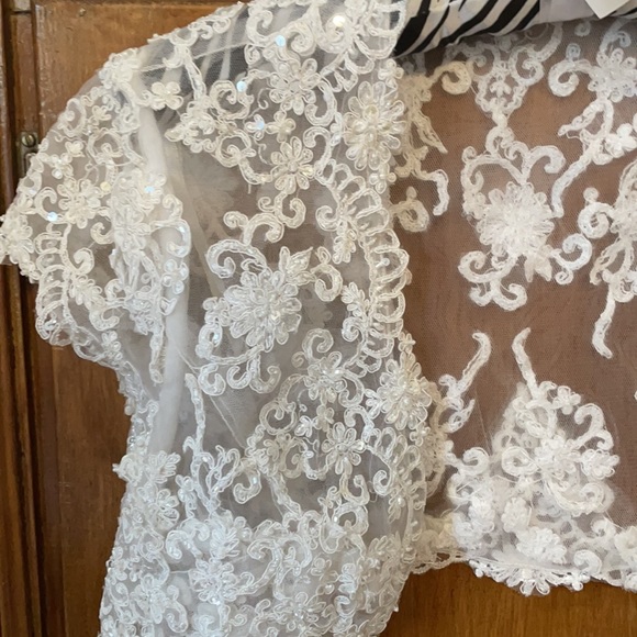 Beaded bridal jacket - Picture 3 of 6